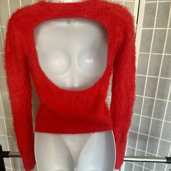 Zara red eyelash fuzzy open back long sleeve sweater small NWOT - Picture 2 of 4